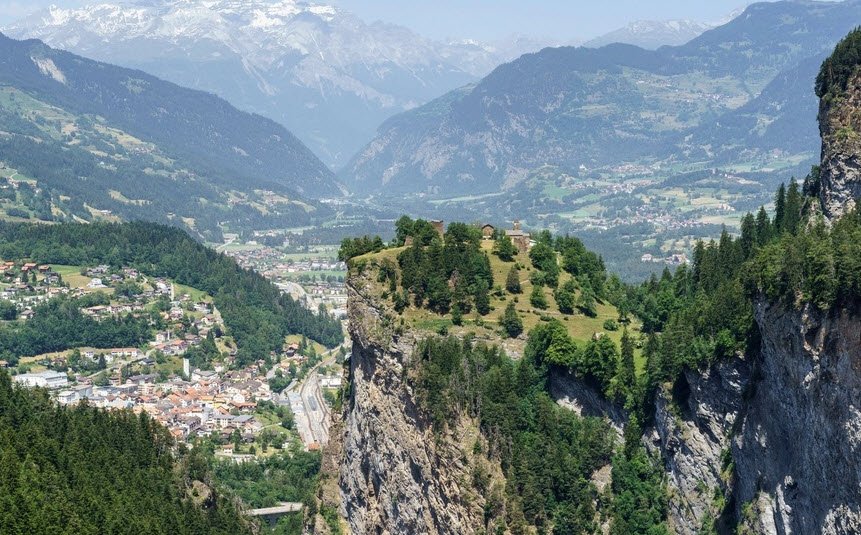 Hohenrätien Castle, Switzerland, Switzerland